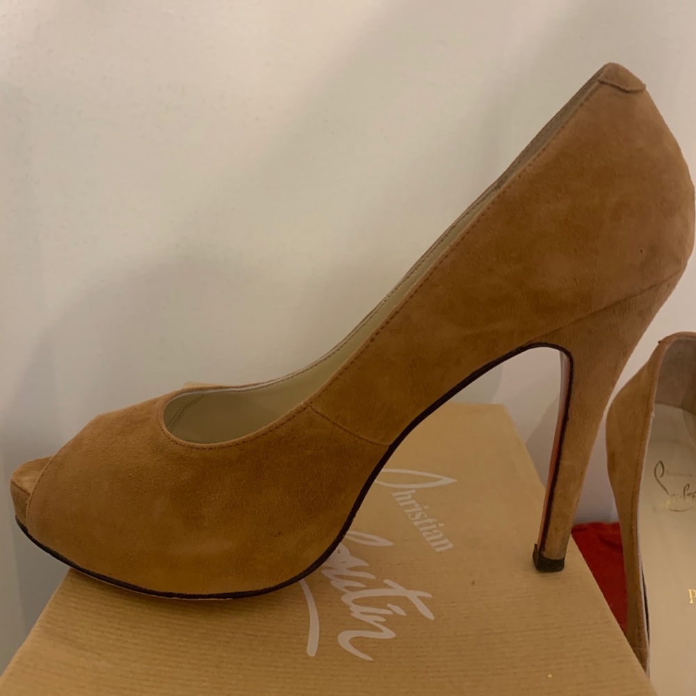 Christian Louboutin Sexy Peep Toe